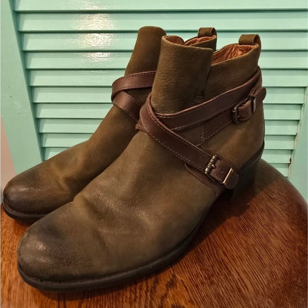 Bussola Women's Brown Ankle Booties, Size 38
